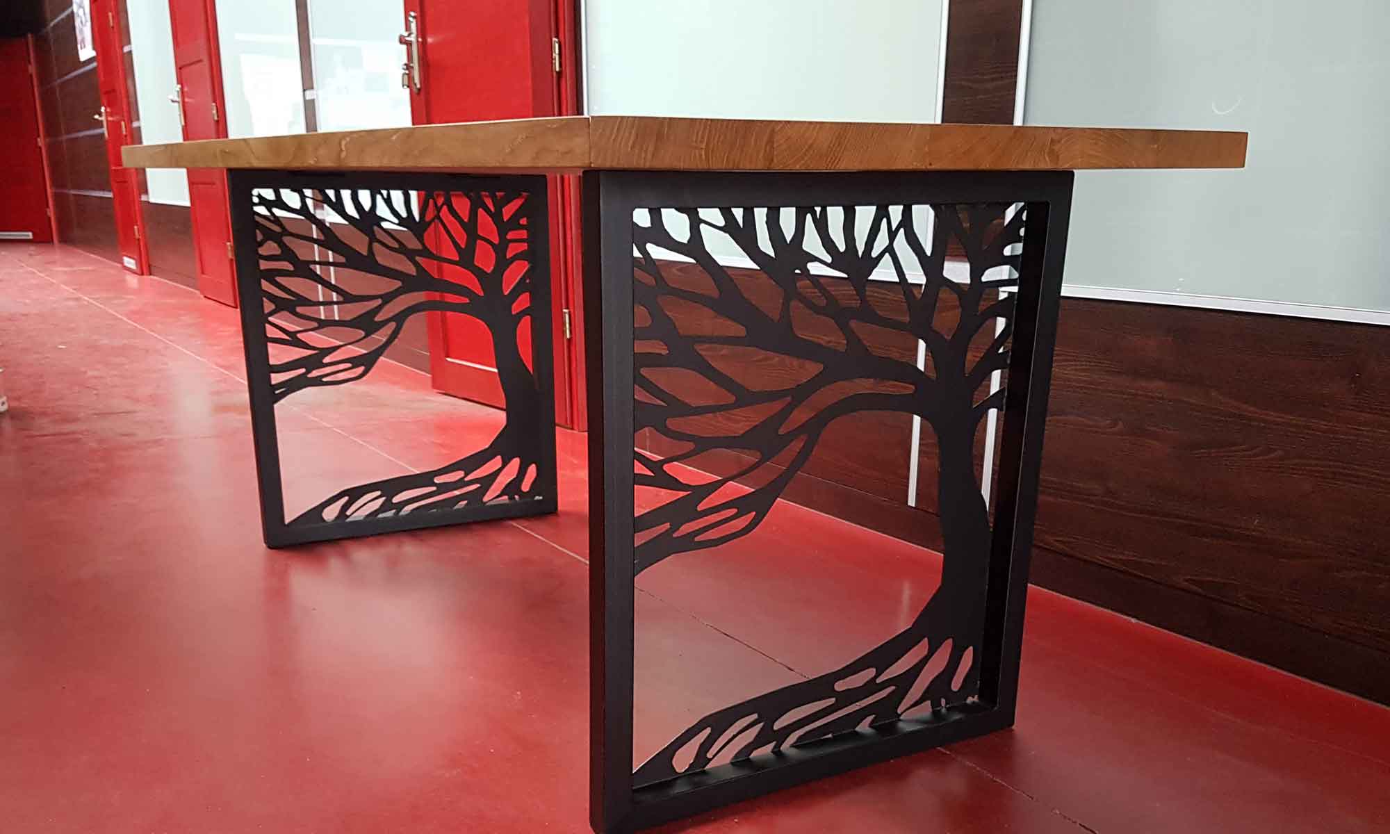 Produktion von Möbel im industrial Stil